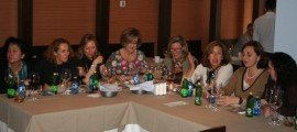 algunas asistentes a la comida en Damasqueros