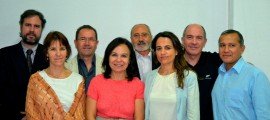 NUEVA JUNTA DIRECTIVA DE LA ASOCIACIÓN MADRILEÑA DE SUMILLERES De izquierda a derecha: Juan Manuel Terceño, Antonia Muñoz, Juan Carlos Ruiz, Mar Romero, Paco Garrido, Sara Peñas, Javier Gila y Luis Alberto Gonzales